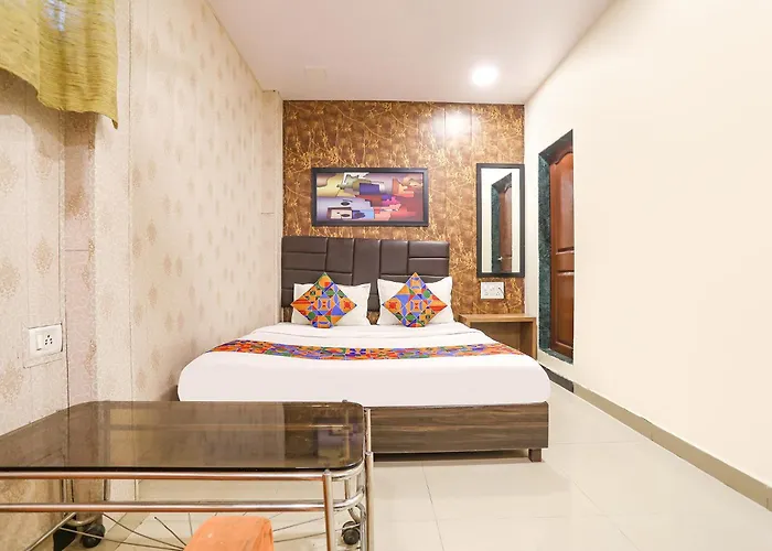 Via Aksa Inn